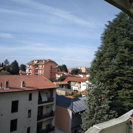 Spazioso Appartamento Parabiago Exteriér fotografie